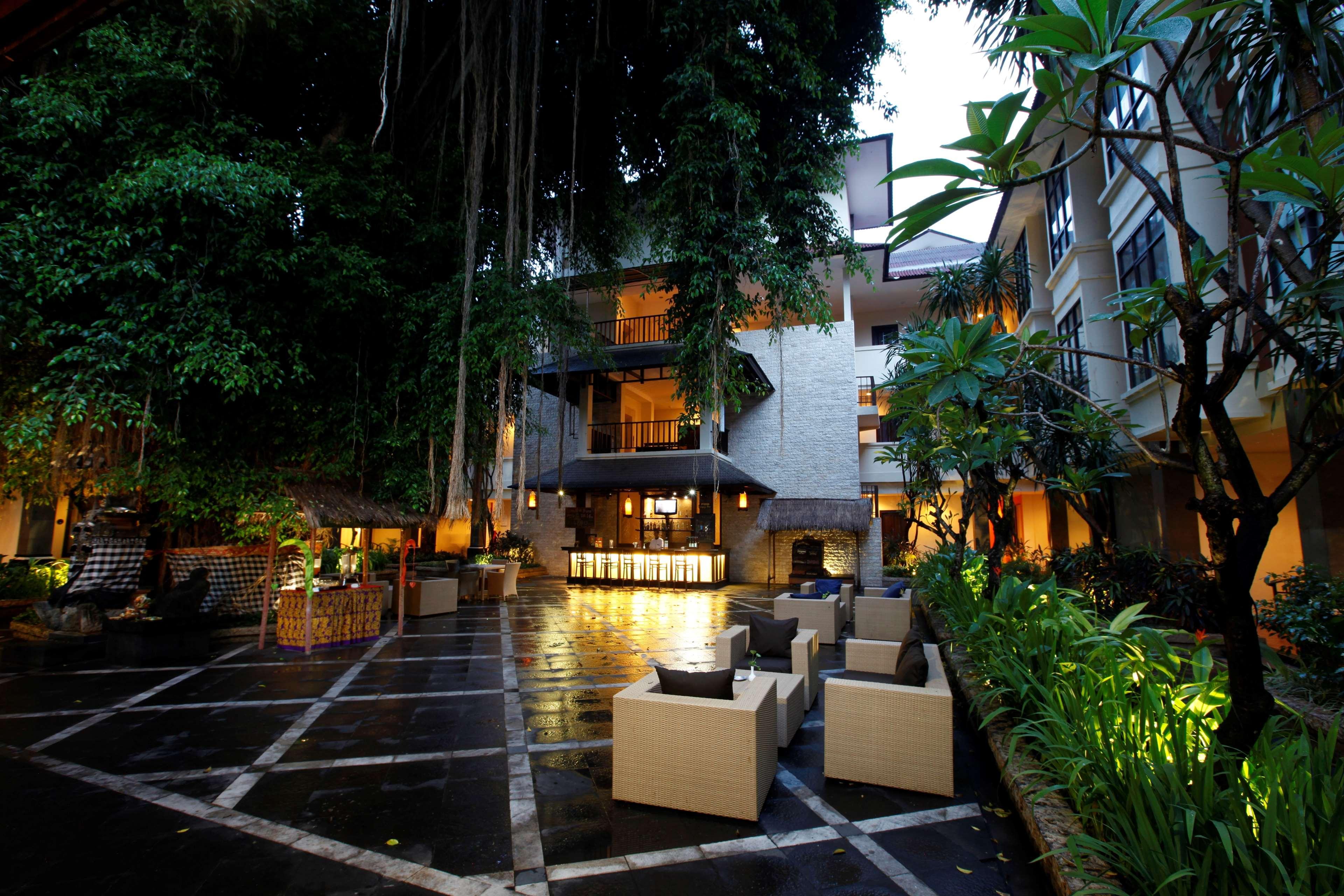 Best Western Resort Kuta Kuta  Exterior photo