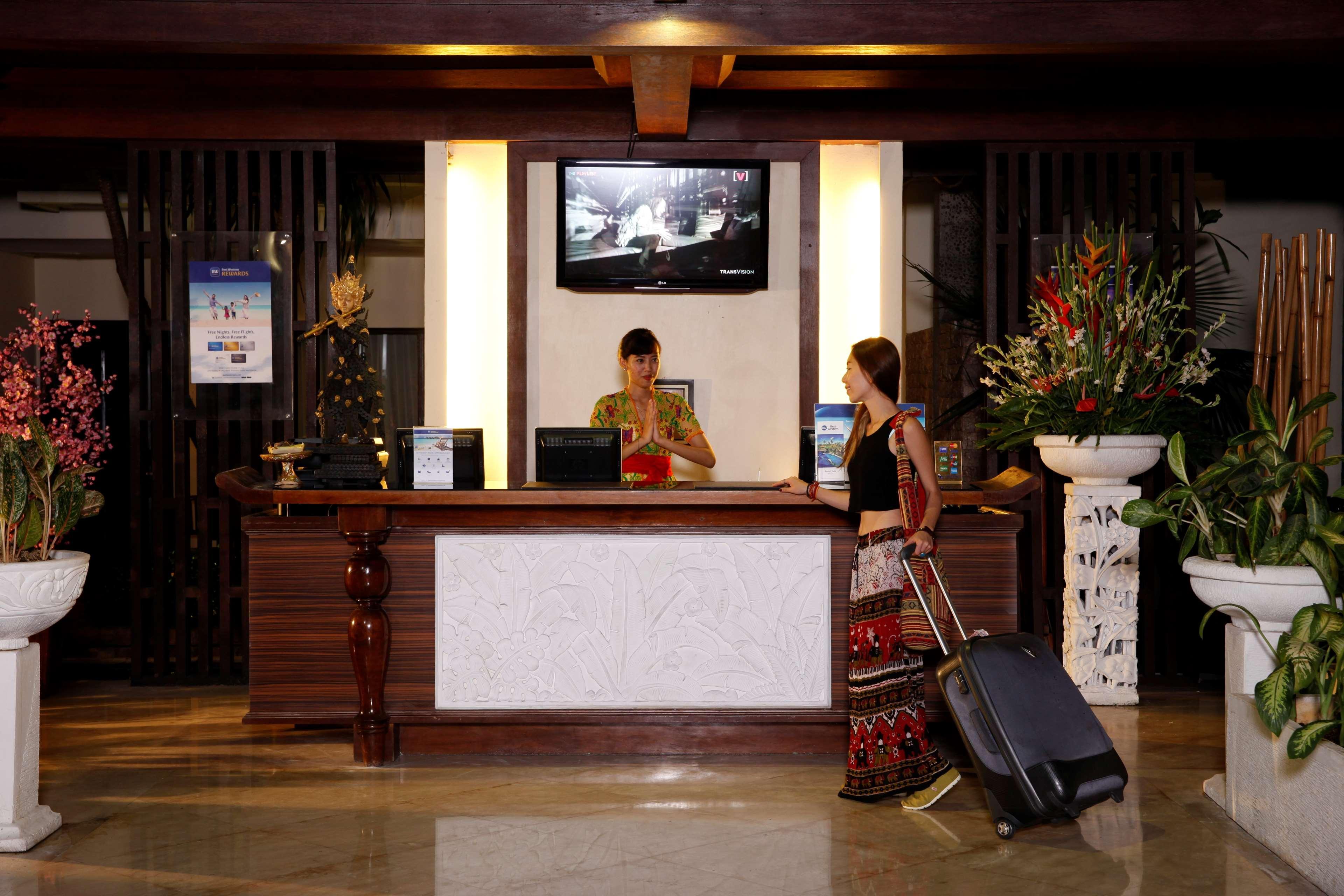 Best Western Resort Kuta Kuta  Exterior photo