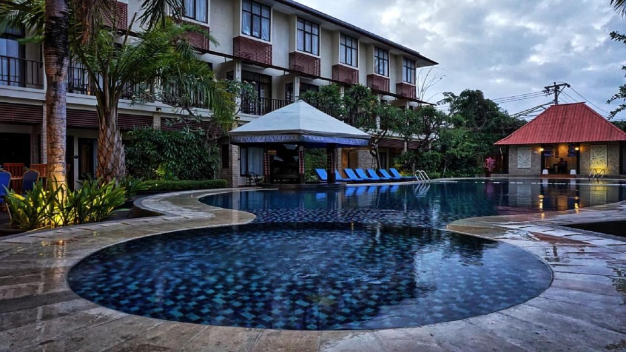 Best Western Resort Kuta Kuta  Exterior photo